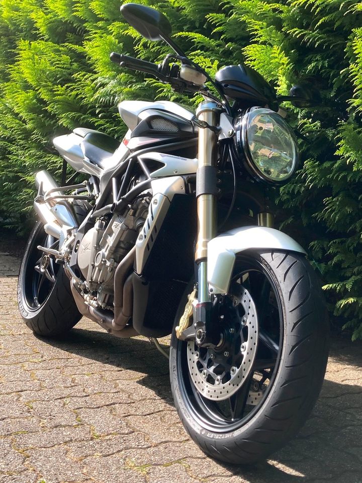 MV Agusta Brutale 989R - Supersportler wie aus dem Ei gepellt! in Neumünster