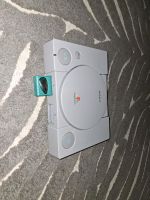 Playstation 1 mit 2 Kontrolle und Stromkabel + Memory card Hessen - Wiesbaden Vorschau