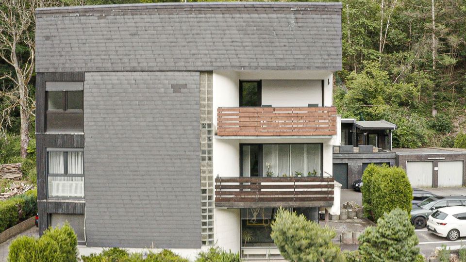Exklusiv geschnittene 182qm große Eigentumswohnung mit 4 Garagen in Plettenberg zu verkaufen! in Plettenberg