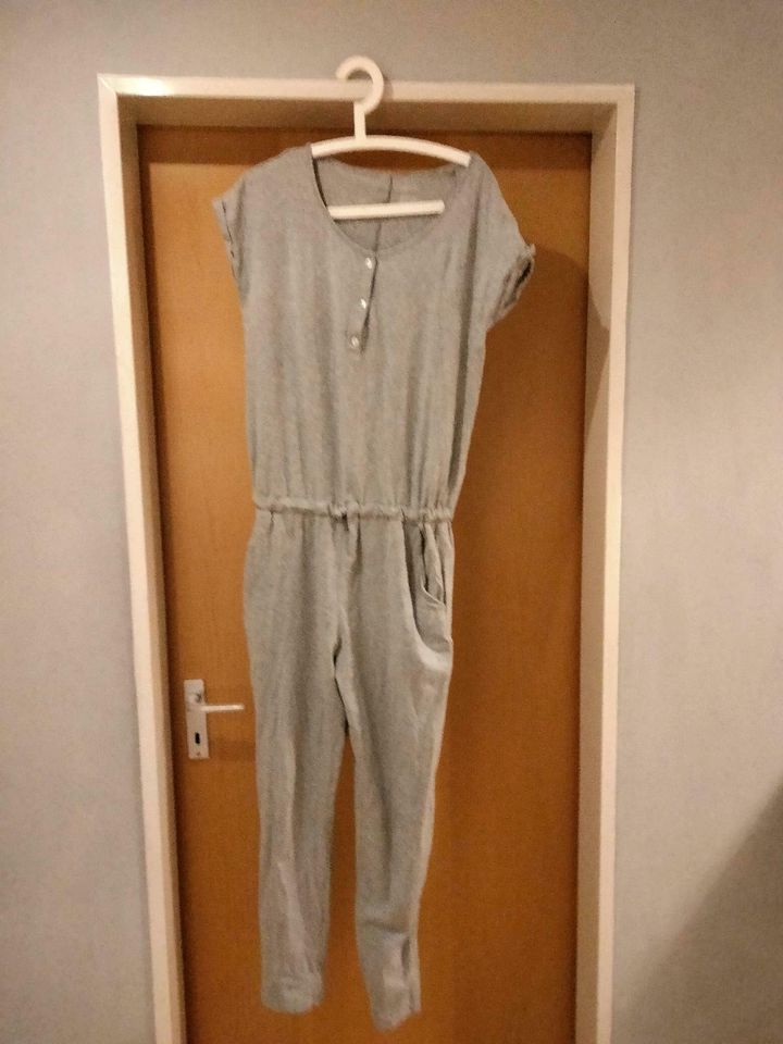 Jumpsuit M in Hamburg