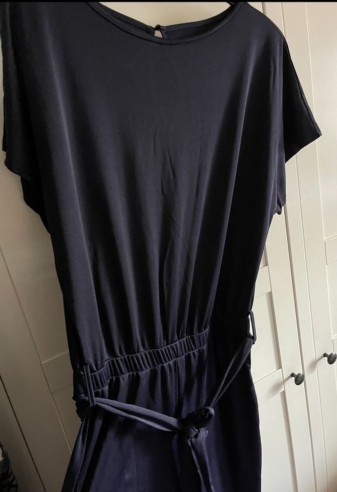 Jumpsuit dunkelblau Shein Gr. M *neu* in Pinneberg