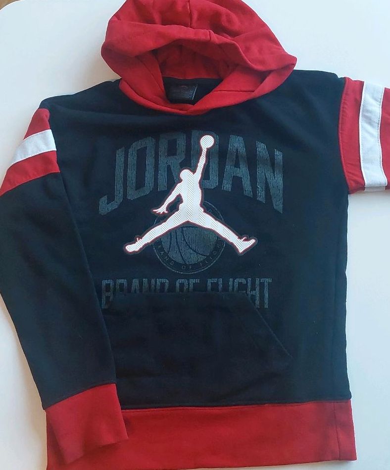 Jordan Hoodie Gr. 128-132 cm Kapuzenpullover in Oberhausen