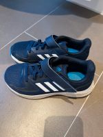 Adidas Turnschuhe blau, Gr. 32 Berlin - Steglitz Vorschau