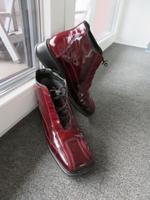 RIEKER Stiefelette aus pflegeleichtem Lack Leder - Bordeaux Kiel - Kronshagen Vorschau