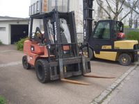 NISSAN * FENDT * 4 Tonnen Gasstapler ORIGINAL 1900 BSTD Bayern - Schwabhausen Vorschau