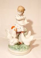 Mädchen mit Hühner, Porzellanfigur,russisches Porzellan,UdSSR Brandenburg - Potsdam Vorschau