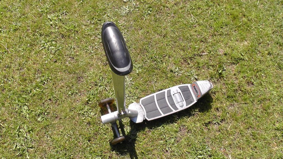 Bandit Board - Kick Board Dreirad Roller, sehr stabil in Trappenkamp