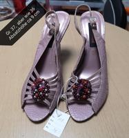 Damenschuhe in 37 Gr., Sandale, Sandaletten, Sommerschuhe Dresden - Gruna Vorschau