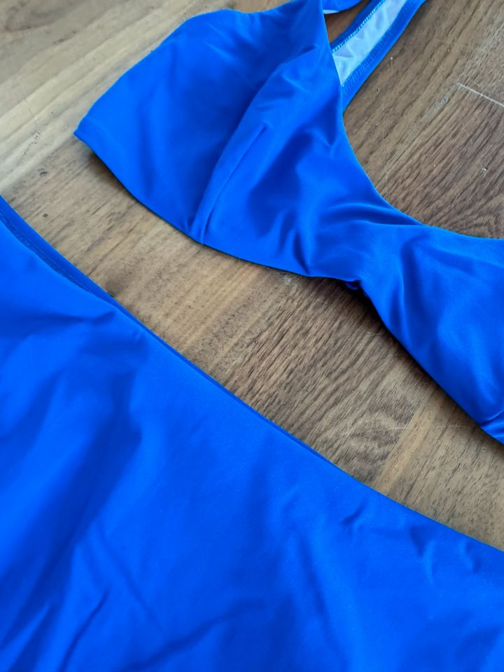 Damen Bikini Badeanzug royalblau blau NEU Größe M 38 in Hamburg