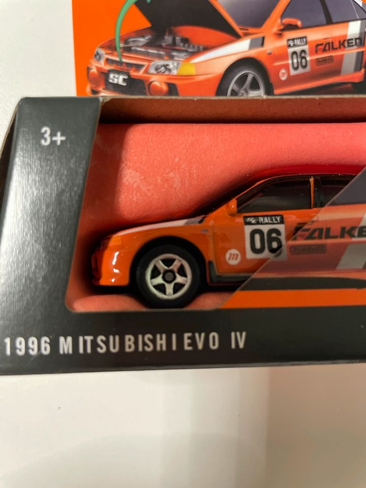 Mitsubishi Evo IV Moving Parts Matchbox Super Chase Hot Wheels in Lüneburg