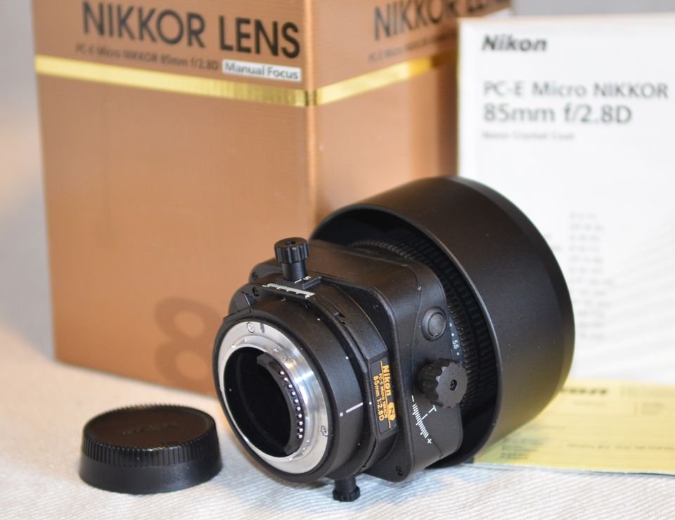 Neu NIKON PC-E 85mm f/2.8D Mikro Nikkor in Lübeck