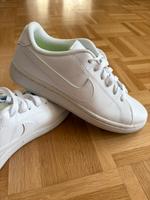 NEU Nike Court Royale Sneaker Gr. 39, UK 6 München - Thalk.Obersendl.-Forsten-Fürstenr.-Solln Vorschau