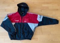 Gefütterte Sportjacke, adidas true vintage 90s, Gr.4 (M), black Nordrhein-Westfalen - Euskirchen Vorschau