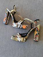 ZARA Sandaletten Plateau hoher Absatz Heels Muster NEU 40 Bonn - Poppelsdorf Vorschau