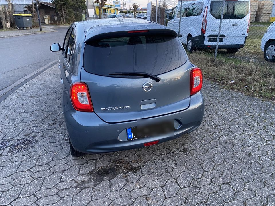 Nissan Micra N-Tec 1,2L , Navi/ SHZ/ PDC 80 PS Einparkhilfe vorne in Hürth