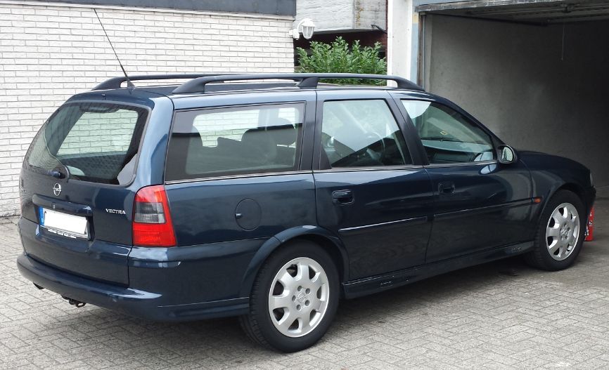 OPEL VECTRA B | 2.0 16V Automatik | CarAvan | Elegance in Oldenburg