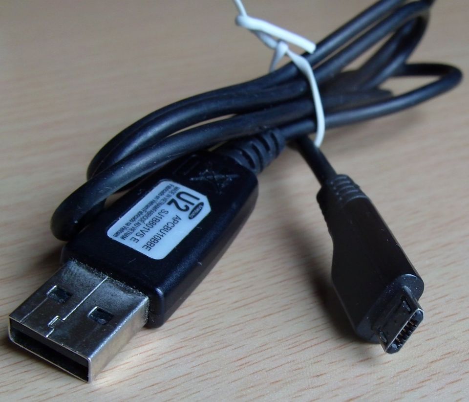 Schwarzes Kabel USB A/ Micro USB ca. 0,8m Handy Ladeanschluss in Lüdenscheid