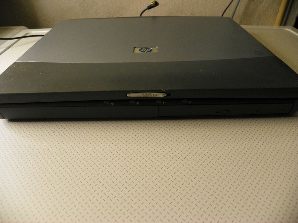 HP Omnibook 6100+HP f1452b mini dock+View Sonic VG 2230wm in Falkenstein/Vogtland