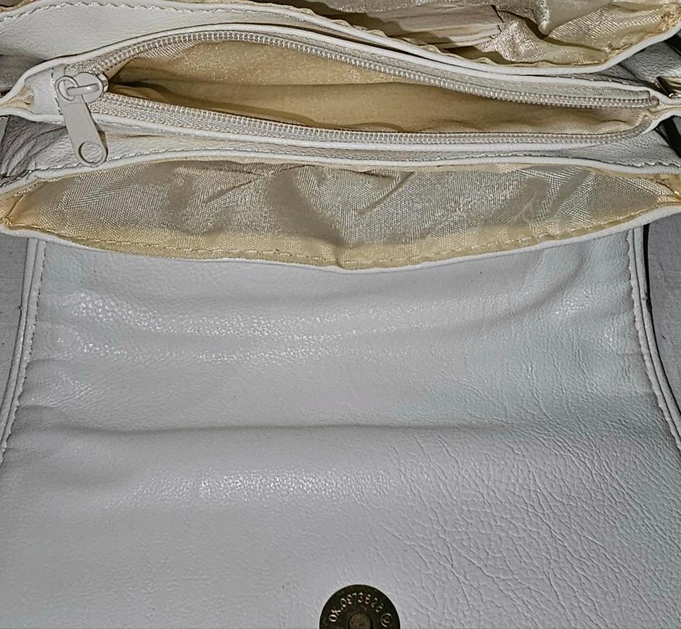 Damen Handtasche Umhängetasche Ledertasche weiß Top Zustand in Solingen