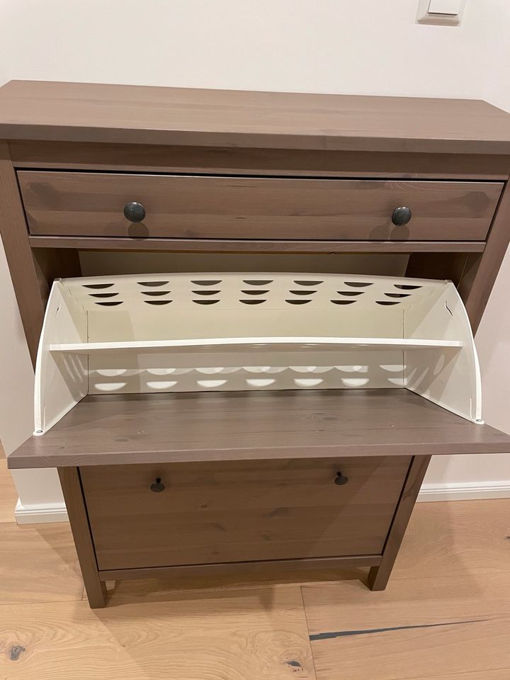 Ikea Hemnes Schuhschrank grau/braun in Heide