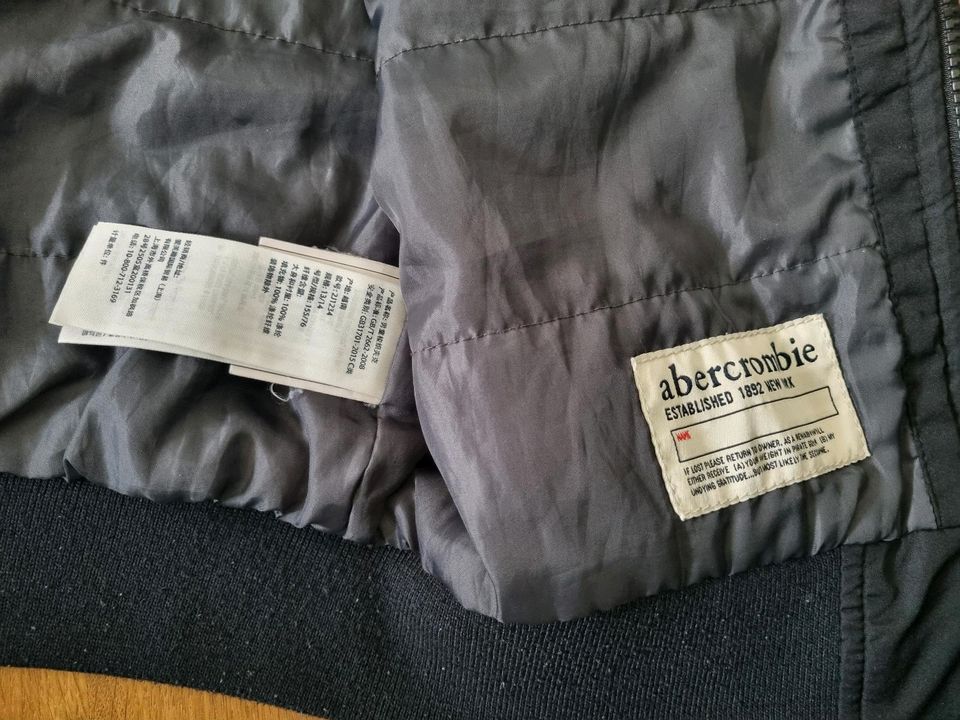 ABERCROMBIE FITCH JACKE GR 13-14 JAHRE in Berlin