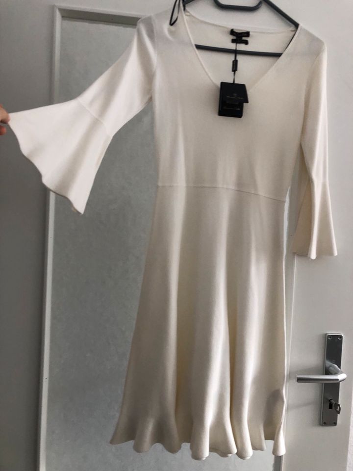 Neues Kleid von Massimo Dutti in Frankfurt am Main