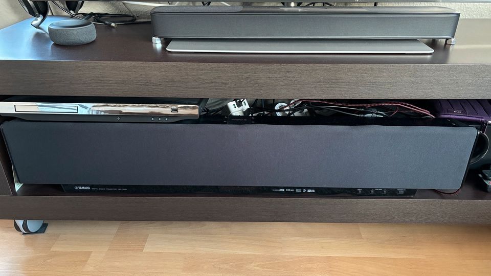 Yamaha YSP 1000 Soundbar, Echo Dot, Alexa in Jülich