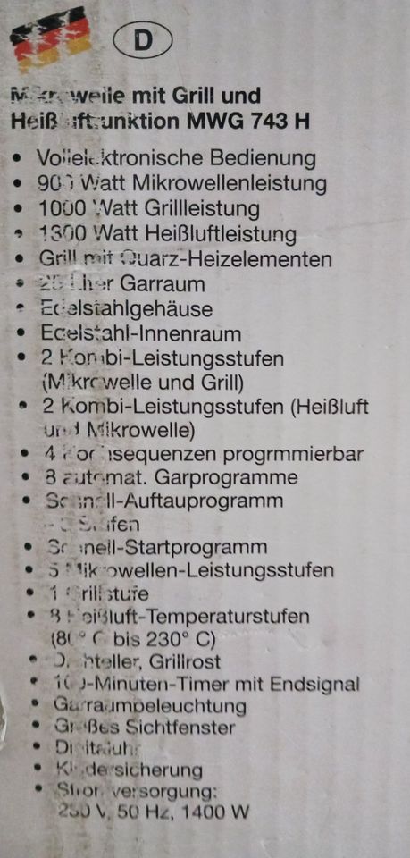 Mikrowelle mit Grill & Heißluftfunktion in Lübeck
