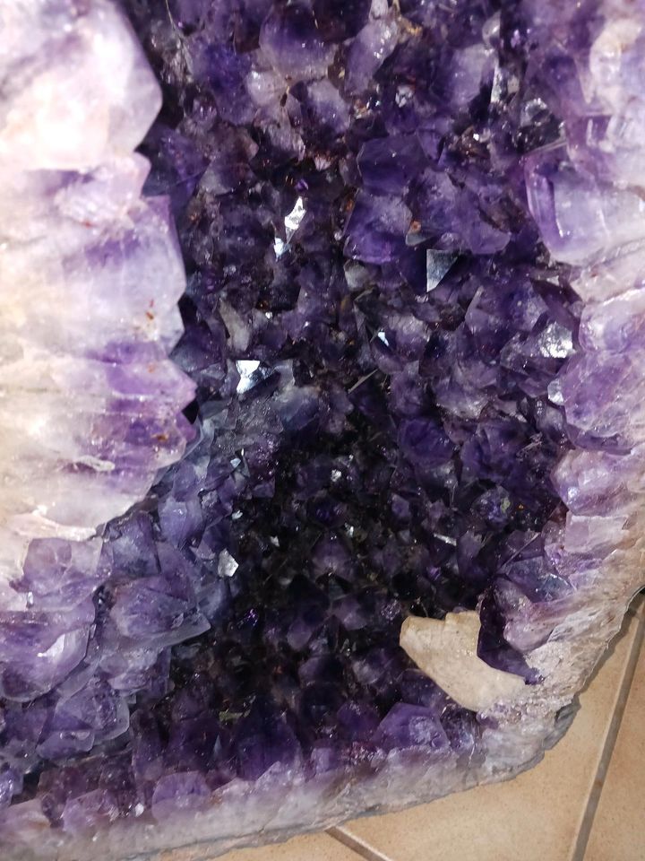 Sehr großer Amethyst 90 x 50 x 30 cm in Winnenden