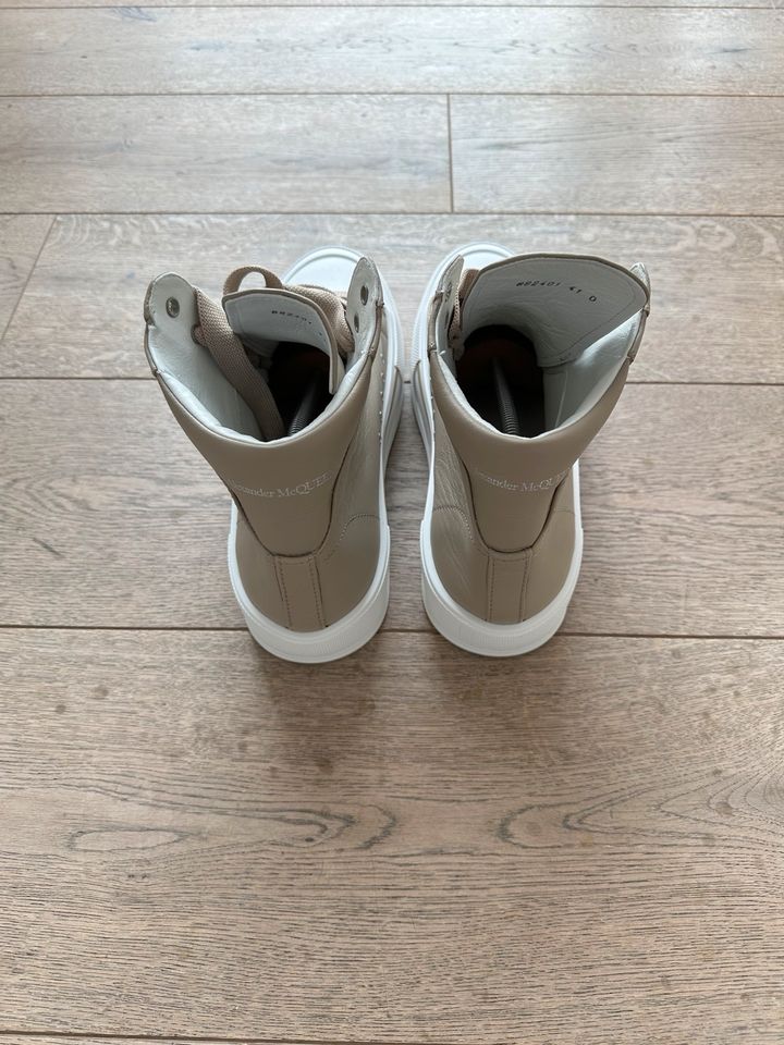 Alexander Mcqueen Sneaker Herren beige Größe 41 in Bayreuth