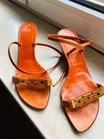 Prada Kitten Heels 38 1/2 Frankfurt am Main - Nordend Vorschau