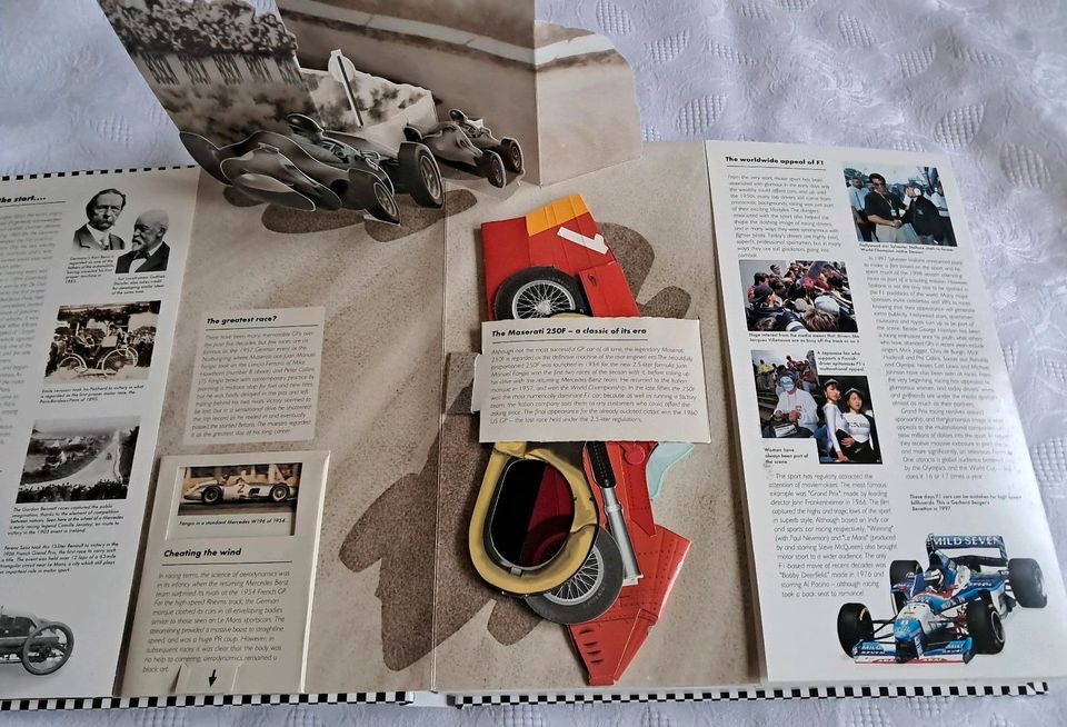 Selten in Deutschland Pop Up book The Formula One Pack + AudioCD in Rosenheim (Kreis Altenkirchen)