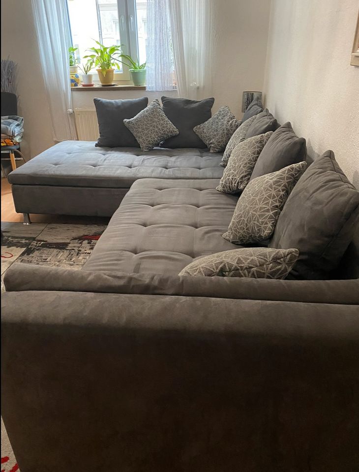 Sofa in sehr guten Zustand wie neu in Castrop-Rauxel