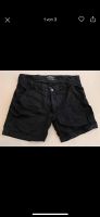 Schwarze Jeans Shorts kurze Hose Gr. M Männer gute Qualität Hessen - Marburg Vorschau