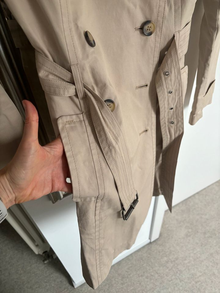 Klassischer Trenchcoat von Benetton, Gr. 38 in Rheda-Wiedenbrück