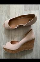 Neue ungetragene hohe Schuhe offen rosa Holz Absatz Pumps Nordrhein-Westfalen - Meerbusch Vorschau