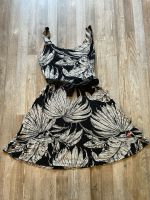 Sommerkleid Desigual schwarz weiß Gr. L Nordrhein-Westfalen - Kamp-Lintfort Vorschau