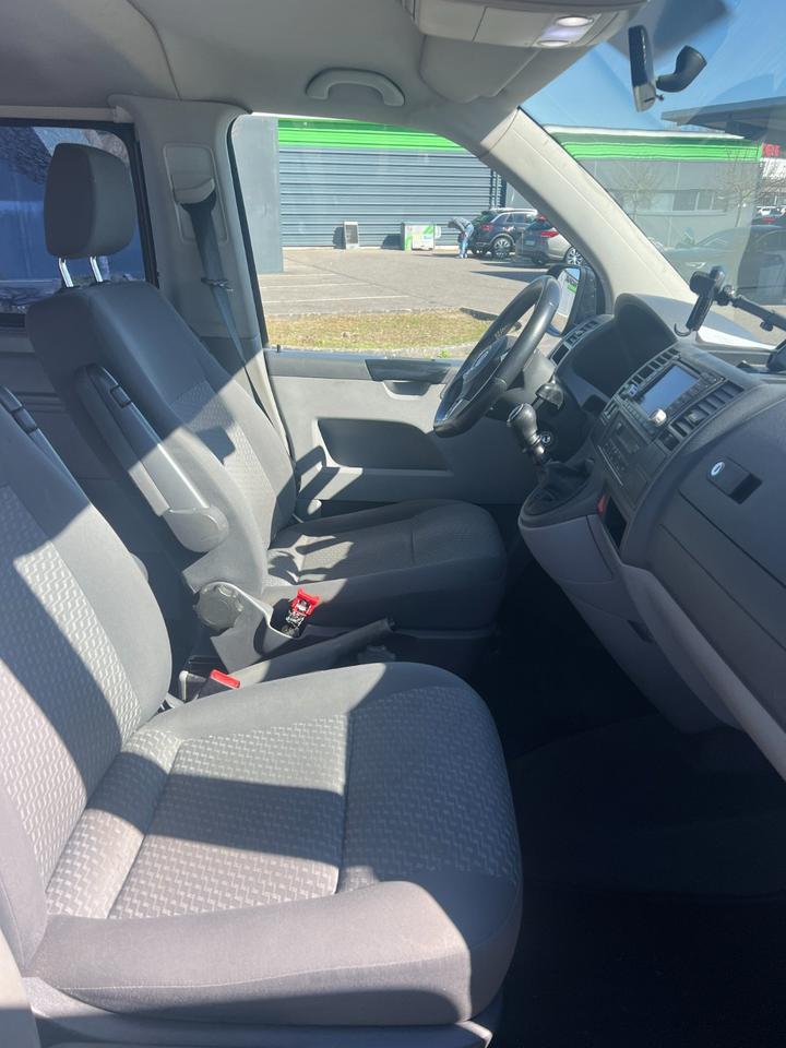 VW T5 Caravelle Bj 2006 - 1,9L Diesel - 102 PS - Anhängerkupplung in Wörth am Rhein