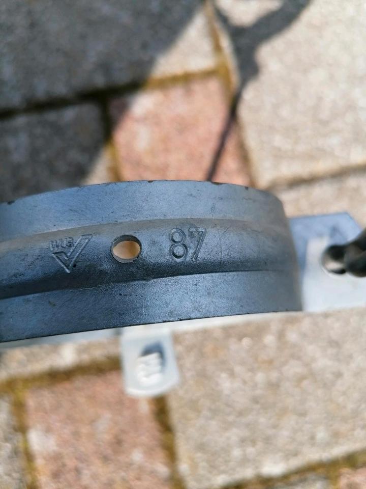 Verzinkte Fallrohrshelle 87mm mit Schlagstift 140mm, 4 Stück in Hasselroth