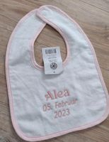 Lätzchen personalisiert, individuelle Bestickung rosa, blau, Mint Rheinland-Pfalz - Prüm Vorschau