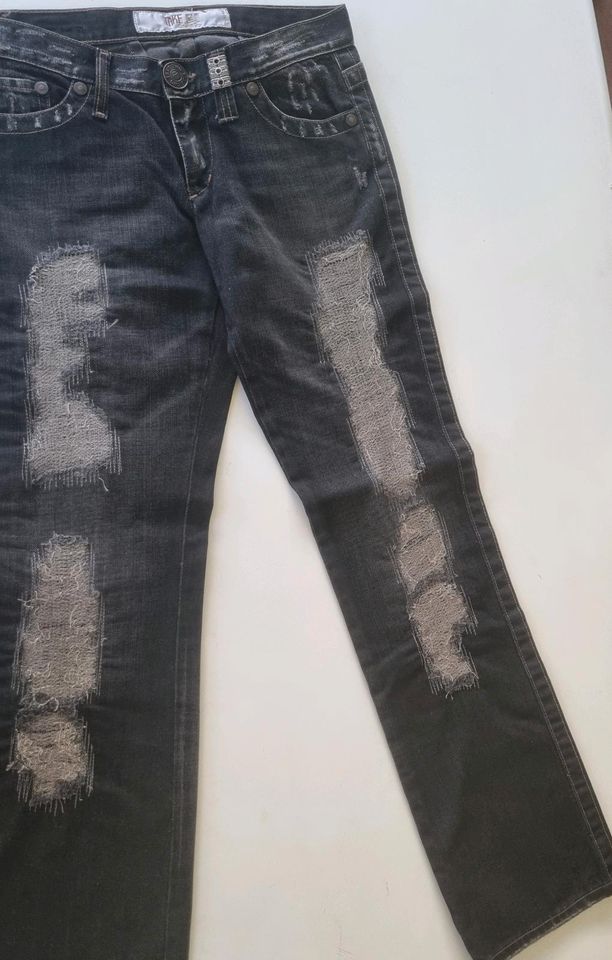 Damen Denim Bootcut Jeans 49 € Black Neu 28/32 Italy in Würzburg
