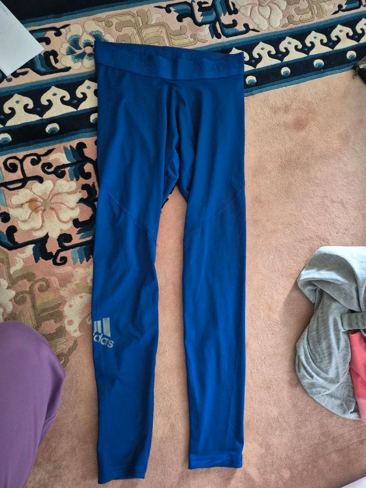 Adidas leggins blau gr. L SPORT in Böhlen