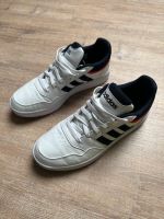 Adidas / Sneaker Herren / Hoops 3.0 Low Classic / 44 2/3 Nordrhein-Westfalen - Geldern Vorschau