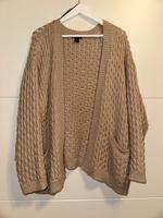 Wolljacke H&M beige altrosa Strickjacke Größe M top Zustand Nordrhein-Westfalen - Leverkusen Vorschau