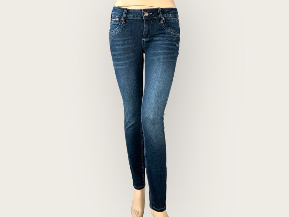 GANG Jeans Nikita 26 30 31 32 -NEU- 39€* zzgl Versand in Troisdorf