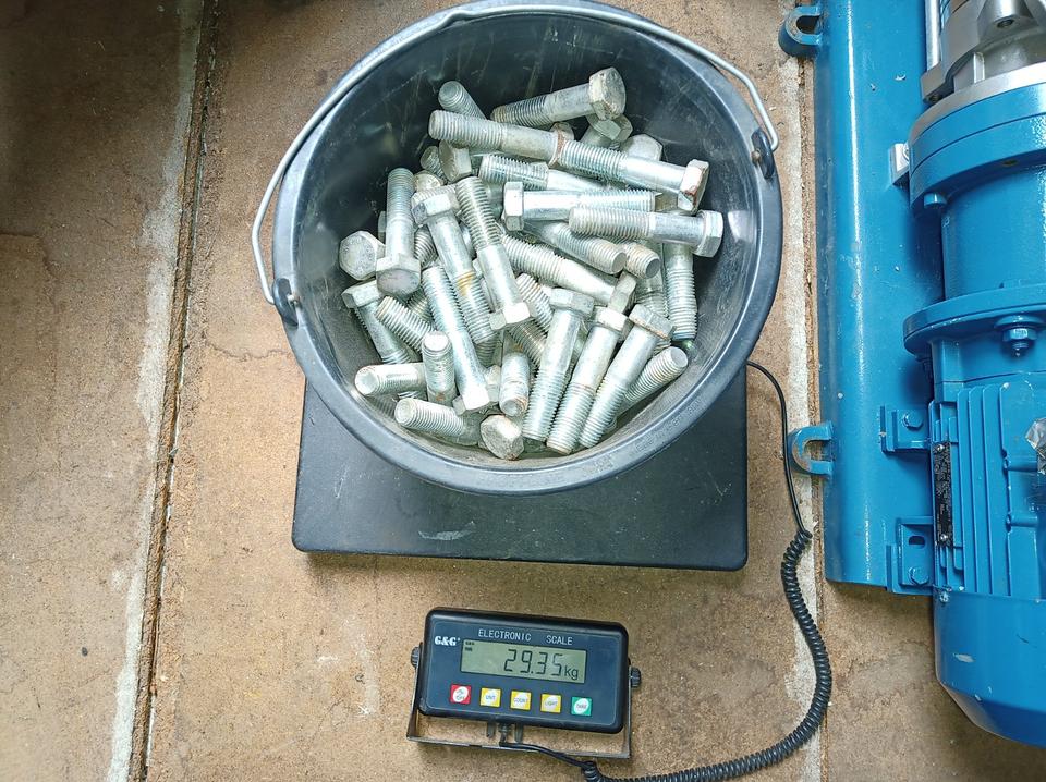 110 x Sechskantschraube M20 x 90mm verzinkt DIN 931 in Radeberg
