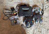 Nintendo 64 Konsole + 3 Controller + 2 Spiele und Adapter Herzogtum Lauenburg - Büchen Vorschau