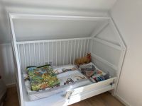 Baby Junior Haus Bett zum umbauen in weiß Niedersachsen - Bad Bentheim Vorschau