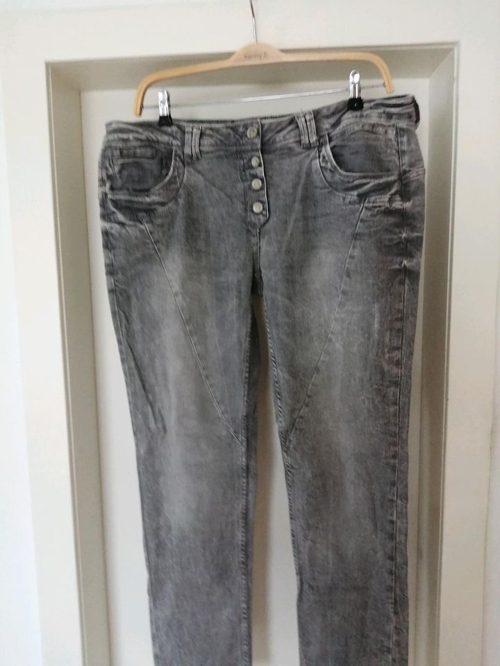 Jeans von Cecil, gr. 34 inch in Koblenz