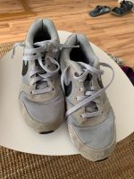 Nike MD Runner 2 sneaker grau 41 Hessen - Lampertheim Vorschau